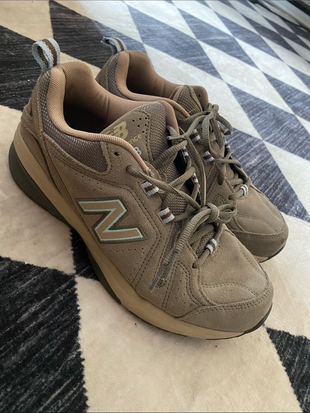 New Balance women’s Sneakers — Taupe Suede